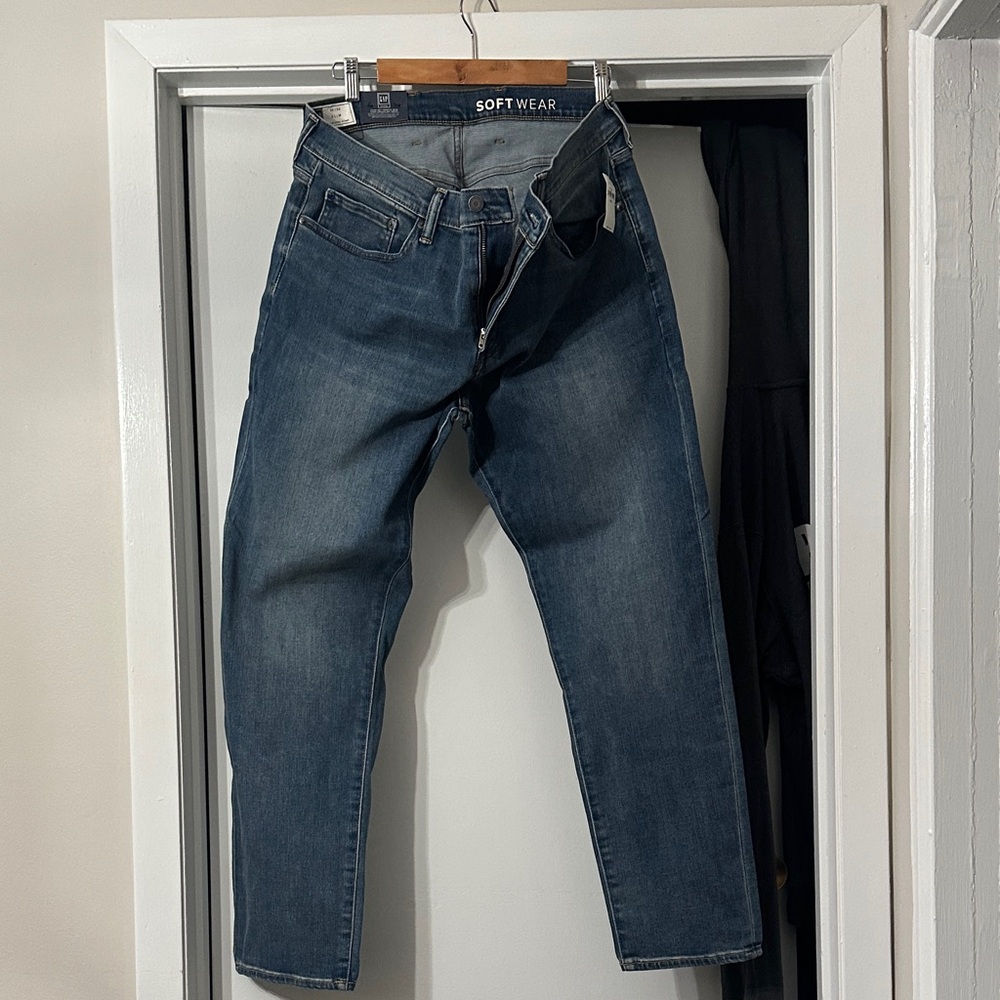 GAP Men's Classic Indigo Straight Jeans